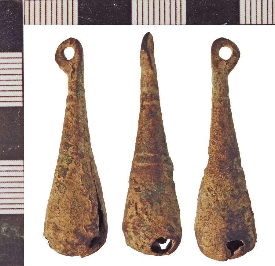 A copper-alloy bell found int Walkeringham, Nottinghamshire. (c) Portable Antiquities Scheme, CC BY-SA 2.0