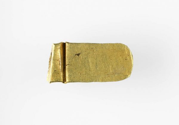 Hackgold Ingot fragment found in Torksey, Lincolnshire. © The Fitzwilliam Museum, Cambridge