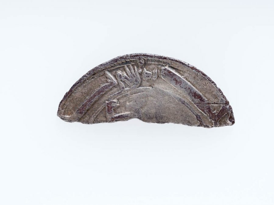 Abbaisd Dirham from Madinat al-Salam mint found at Torksey, Lincolnshire. © The Fitzwilliam Museum, Cambridge