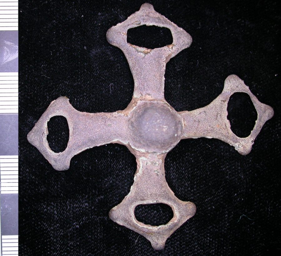 A copper-alloy harness strap-divider found near Thornton, Leicestershire. (c) Portable Antiquities Scheme, CC BY-SA 4.0