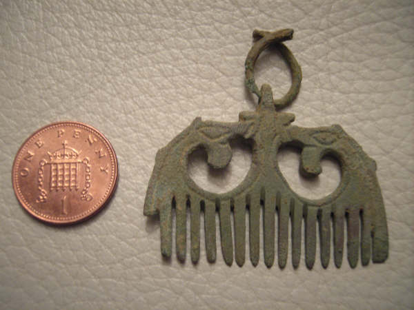 A copper-alloy comb pendant found in South Lincolnshire. (c) Portable Antiquities Scheme, CC BY-SA 4.0