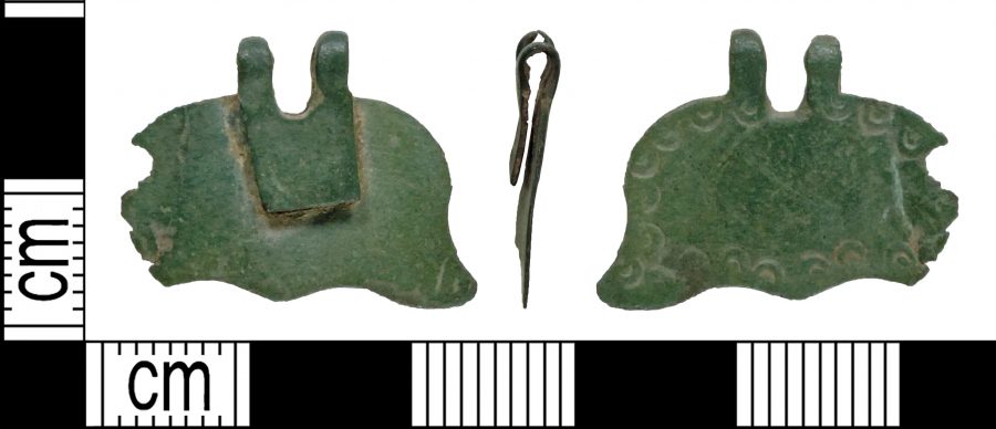 A copper-alloy 'fish tail' pendant found near Isley cum Langley, Leicestershire. (c) Portable Antiquities Scheme, CC BY-SA 2.0