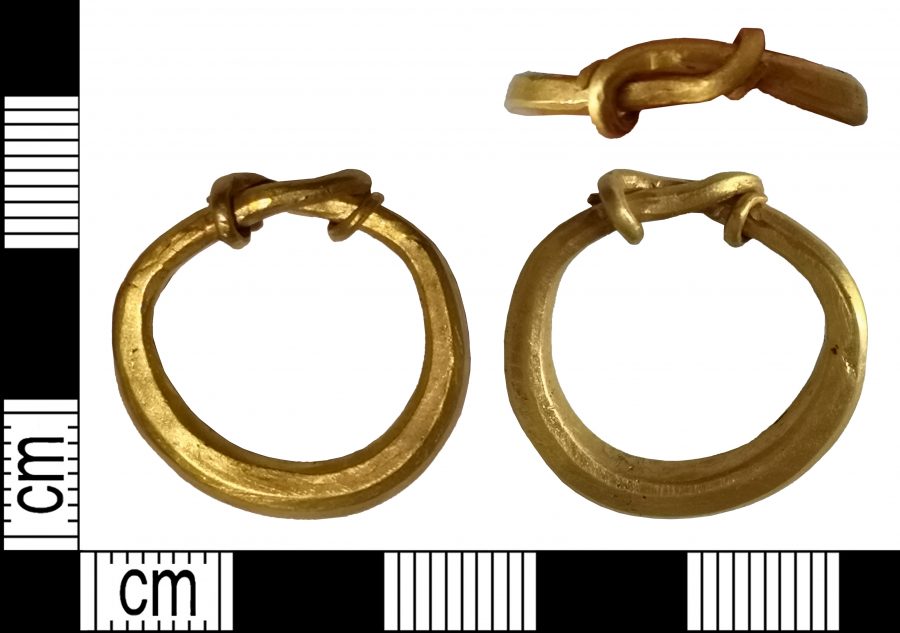 A plain gold finger ring found near Gainsborough, Lincolnshire. (c) Portable Antiquities Scheme, CC BY-SA 2.0