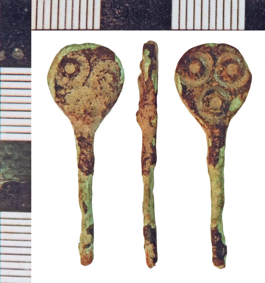 A copper-alloy ring-and-dot pin found near Keelby, Lincolnshire. (c) Portable Antiquities Scheme, CC BY-SA 2.0